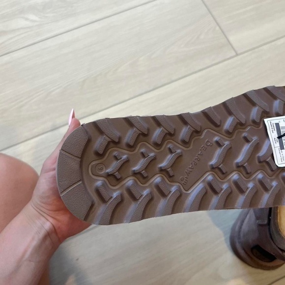 Bear paw sparkle ankle boots 🎀 - Picture 6 of 7